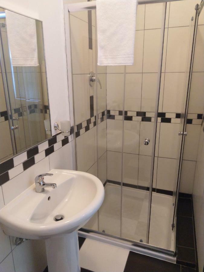 Savoy Hotel Beaufort-West Beaufort West Esterno foto